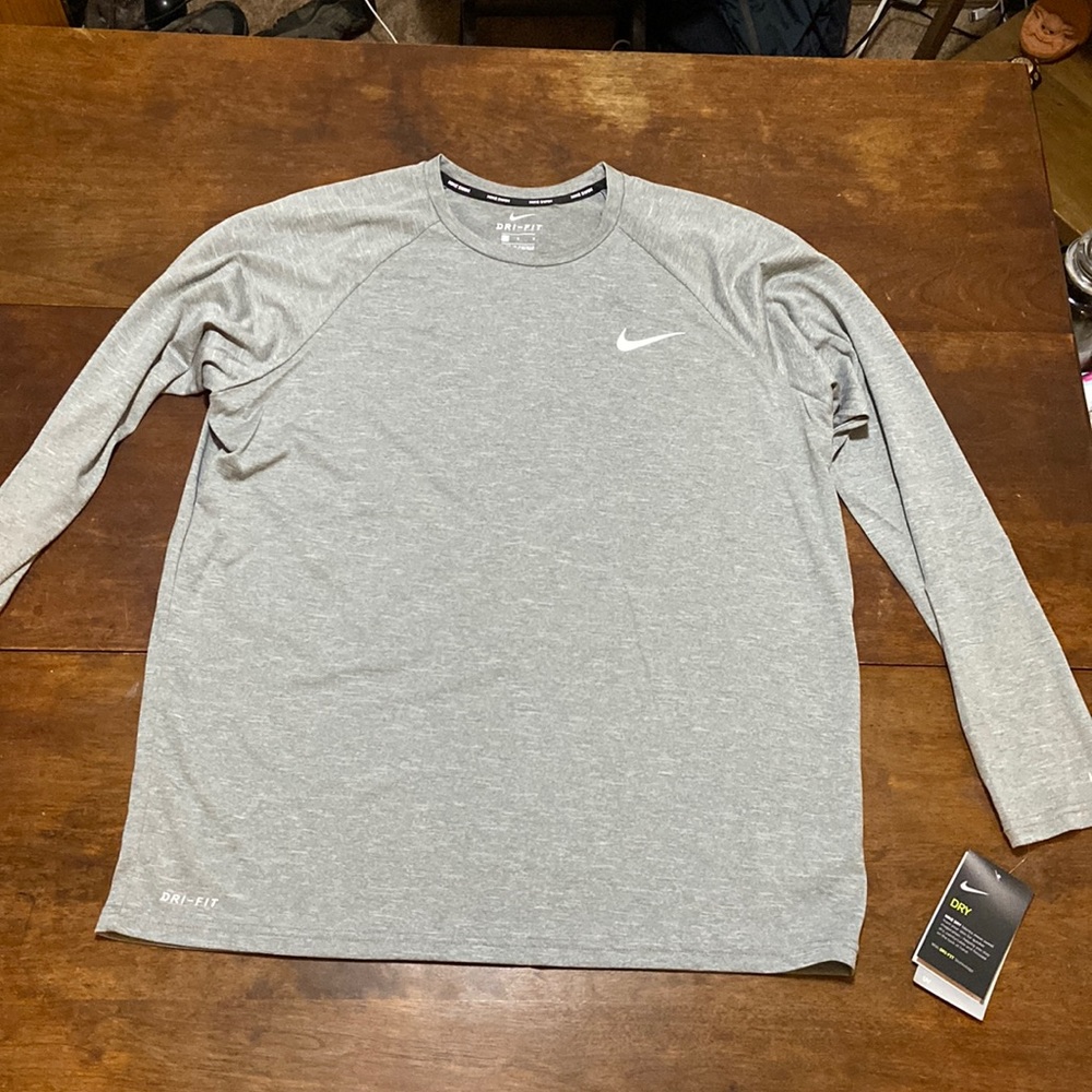 Nike DRI-FIT Long-sleeve